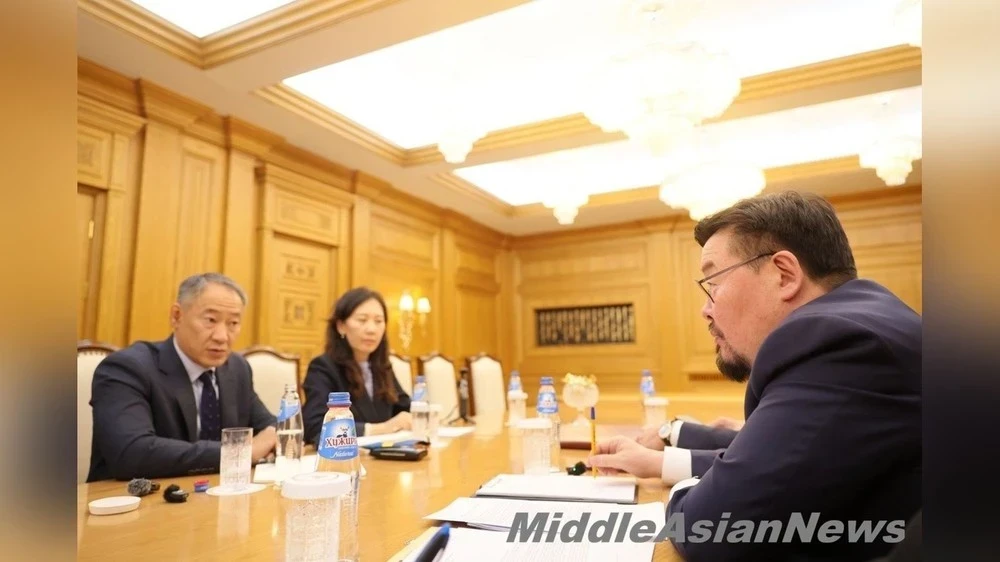 Премьер-министр и компания Rio Tinto договорились об увеличении доли Монголии в проекте Оюу-Толгой