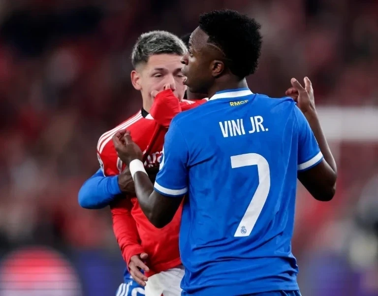 "Реал" Лиссабонда "Бенфиканы" талкалап, чыр-чатактуу судьялыкка туш болду