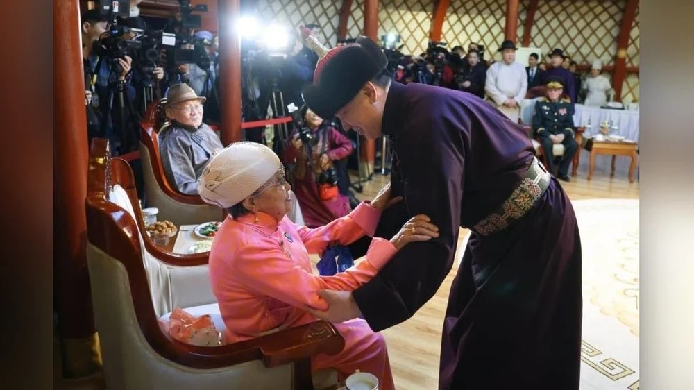 President, Speaker of the Parliament, Prime Minister Greet Centenarians