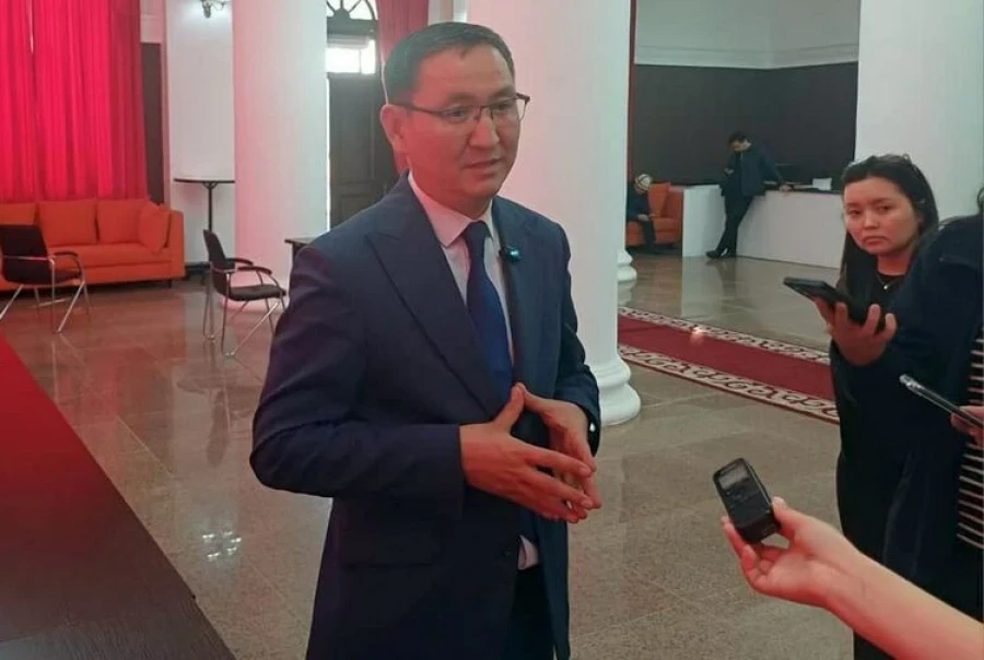 Непрофессионализм или жадность? Мэрия Бишкека «оптимизирует» все автобусные маршруты в городе