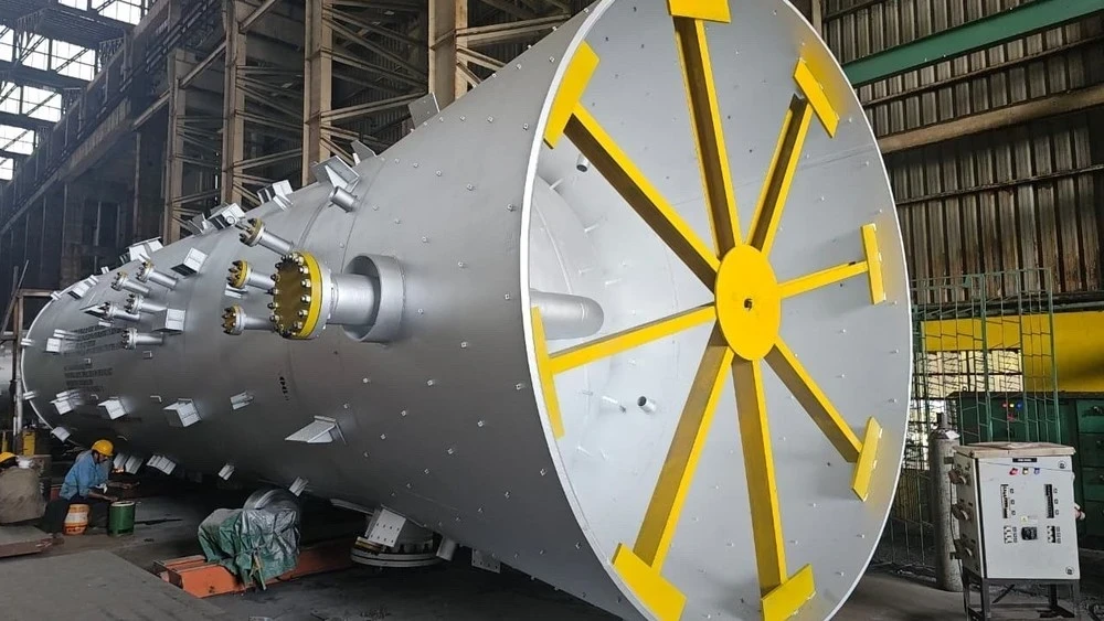 Atmospheric column for the first Mongolian refinery ready for the journey: Mumbai – Tianjin – Altanshiree