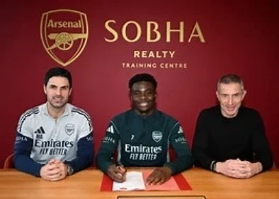 "Арсенал" Букало Саканын келишимин 2030-жылга чейин узартты