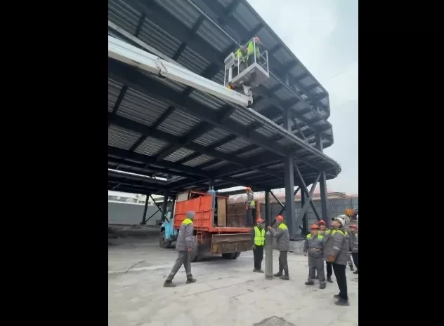 Бишкек шаардык мэриясы ЦУМдун жанындагы курулушту демонтаждайт