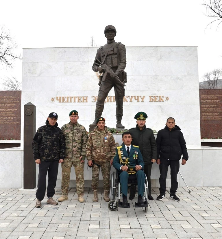 Border guards honored the memory of their fallen comrades who died while guarding the state borders with a requiem rally.