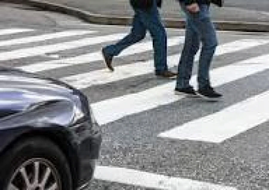 In Bishkek, a teenager took their parents' car and nearly hit pedestrians