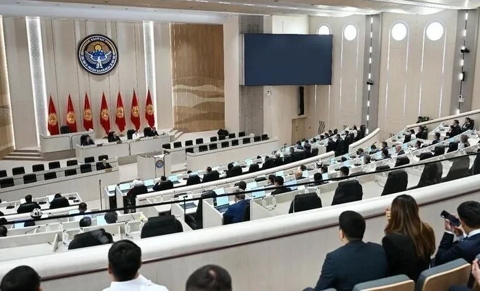 Депутаттык топ «Ата-Журт» «Эл умуту – Ата-Журт» деп кайра аталды