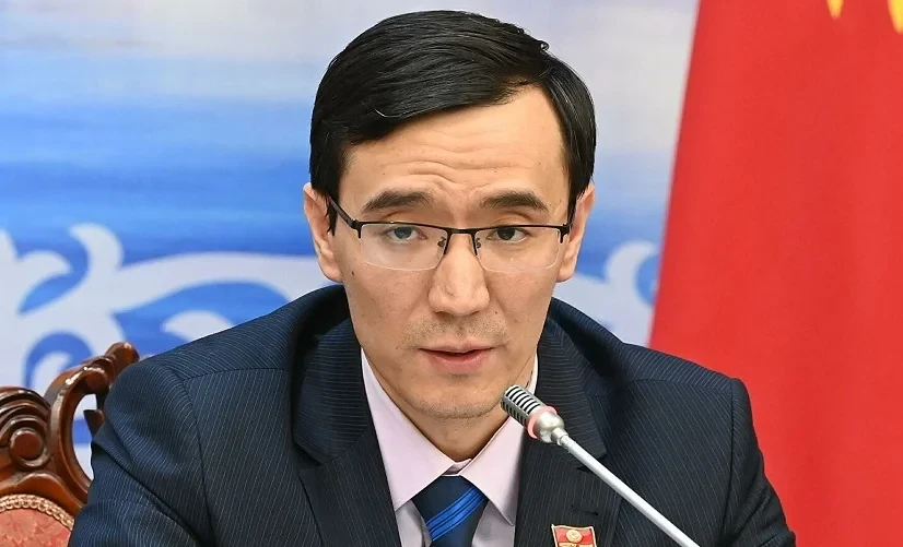 Депутат Медер Алиев Жогорку Кенештин биринчи вице-спикери болуп шайланды