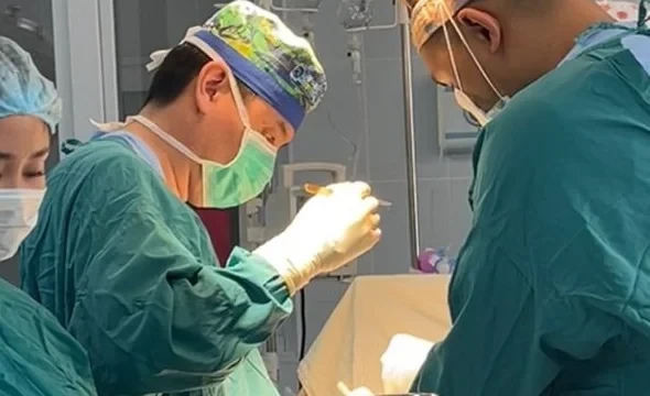 В Бишкеке очередному пациенту бесплатно пересадили почку. На очереди еще 200