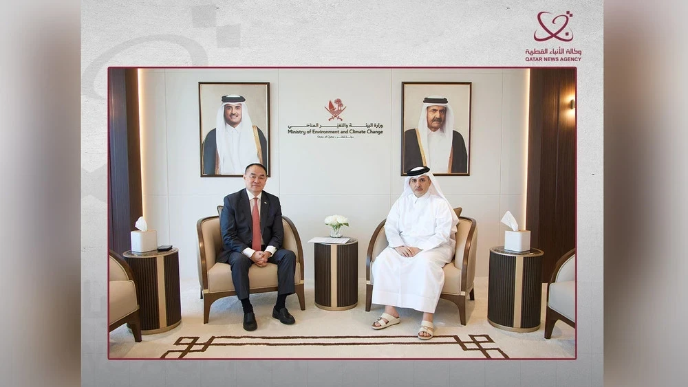 Катардын айлана-чөйрө жана климаттык өзгөрүүлөр министри Монголиянын элчиси менен жолукту