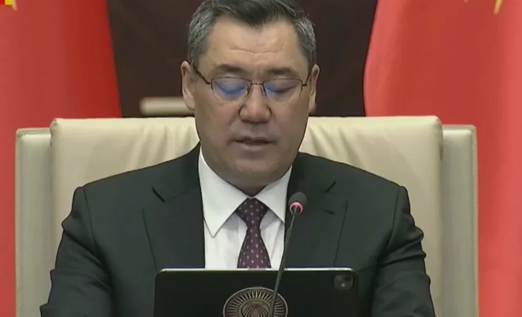 Президент: Чектери так аныкталбаган мамлекет өзүн коопсуз сезе албайт