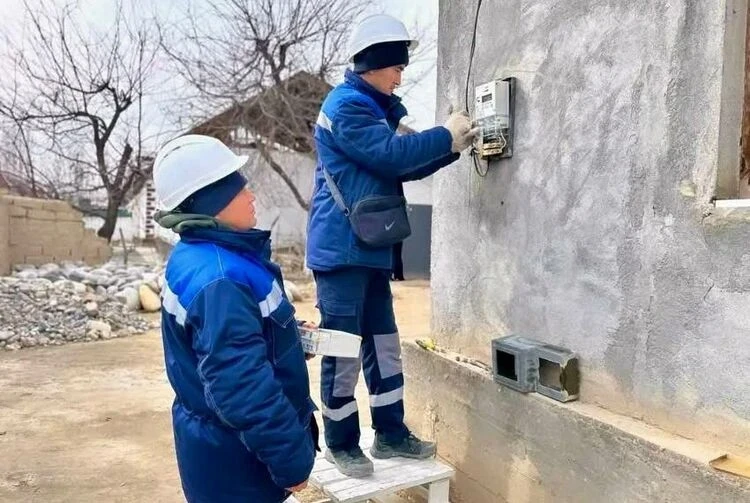 В Баткенской области установят более 54 тысяч «умных» счетчиков