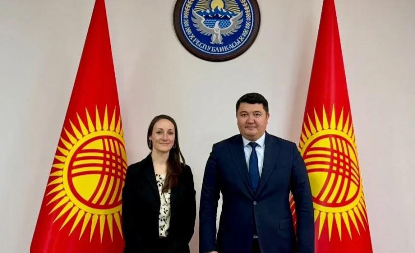 The Ministry of Foreign Affairs of the Kyrgyz Republic and the U.S. Embassy discussed changes in American visa policy