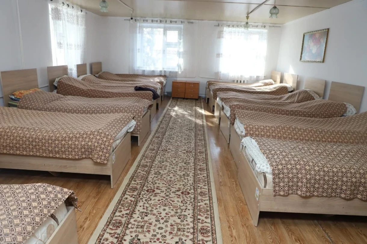 Transfer of the special school for the blind. Officials promise to consider parents' suggestions.