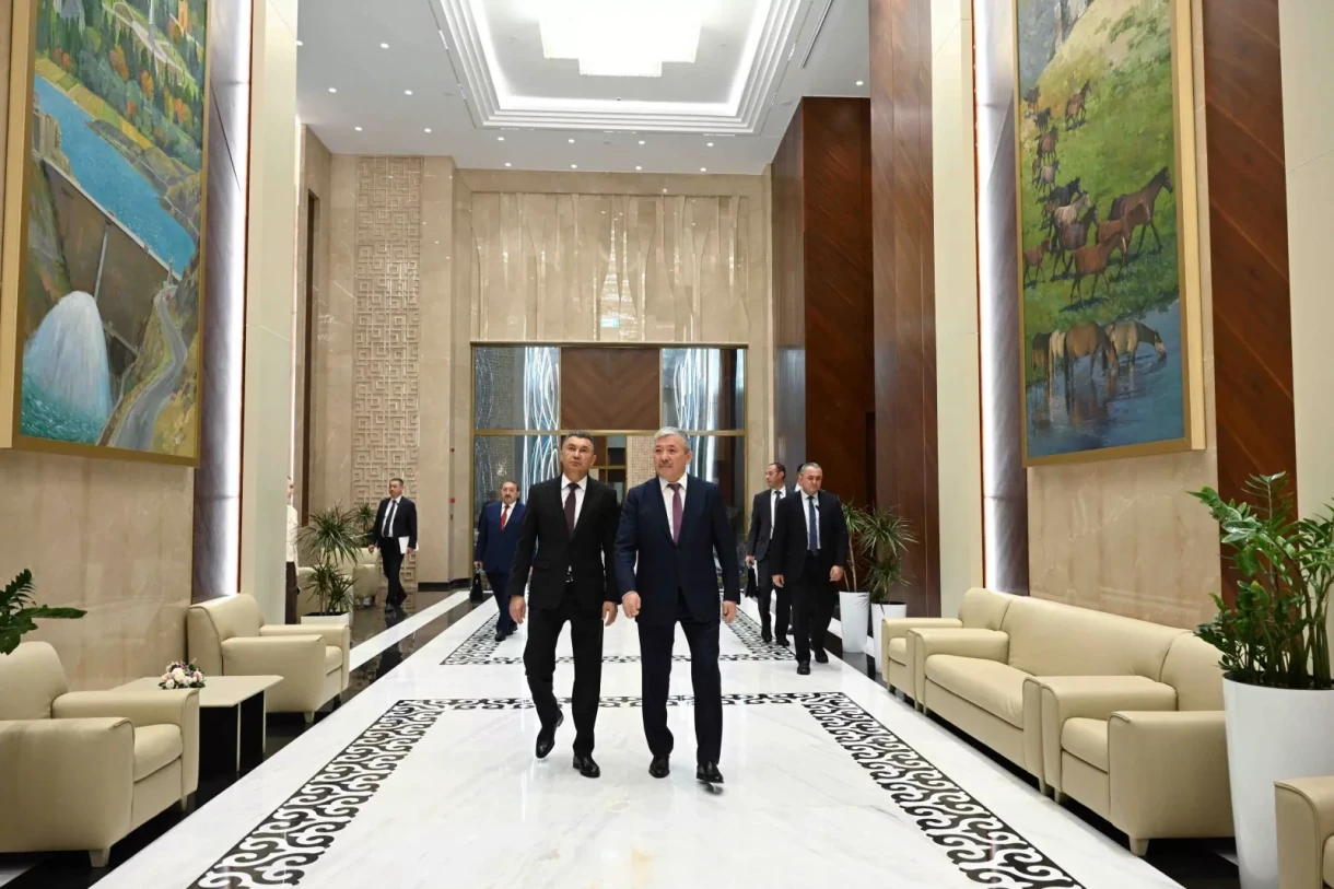 The head of the Cabinet of Ministers of Kyrgyzstan and the Prime Minister of Tajikistan discussed cooperation issues