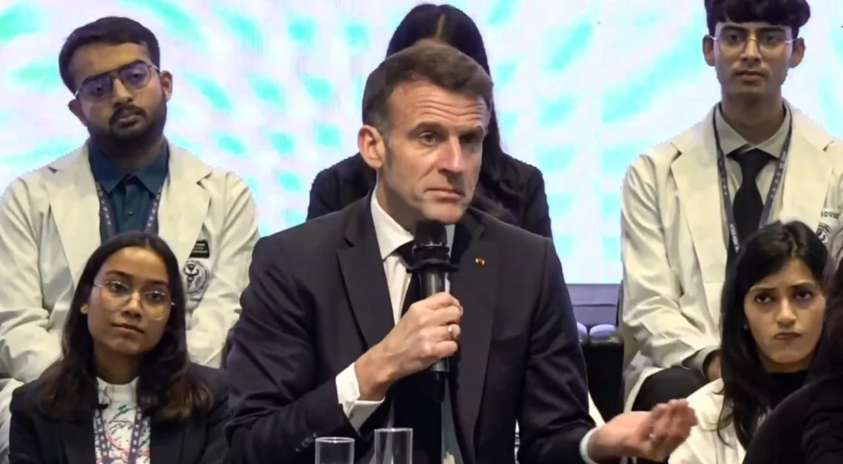 Макрон назвал свободу слова в интернете в нынешних условиях «полной чушью»