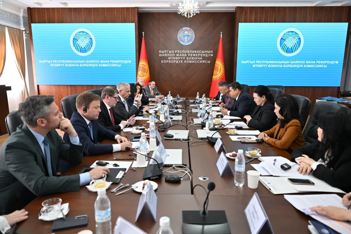 Глава ЦИК обсудил с делегацией Европарламента избирательные реформы