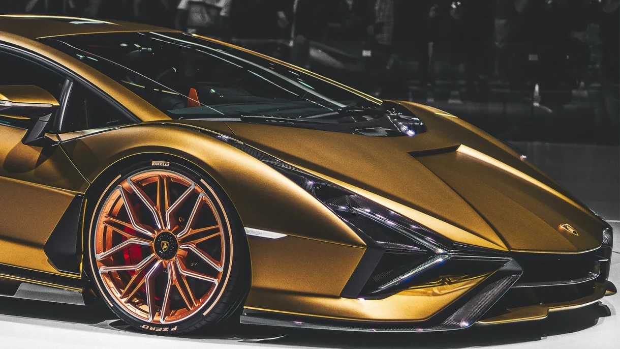 Ламборгини толук электрдик супер унаалар боюнча ишин токтотту