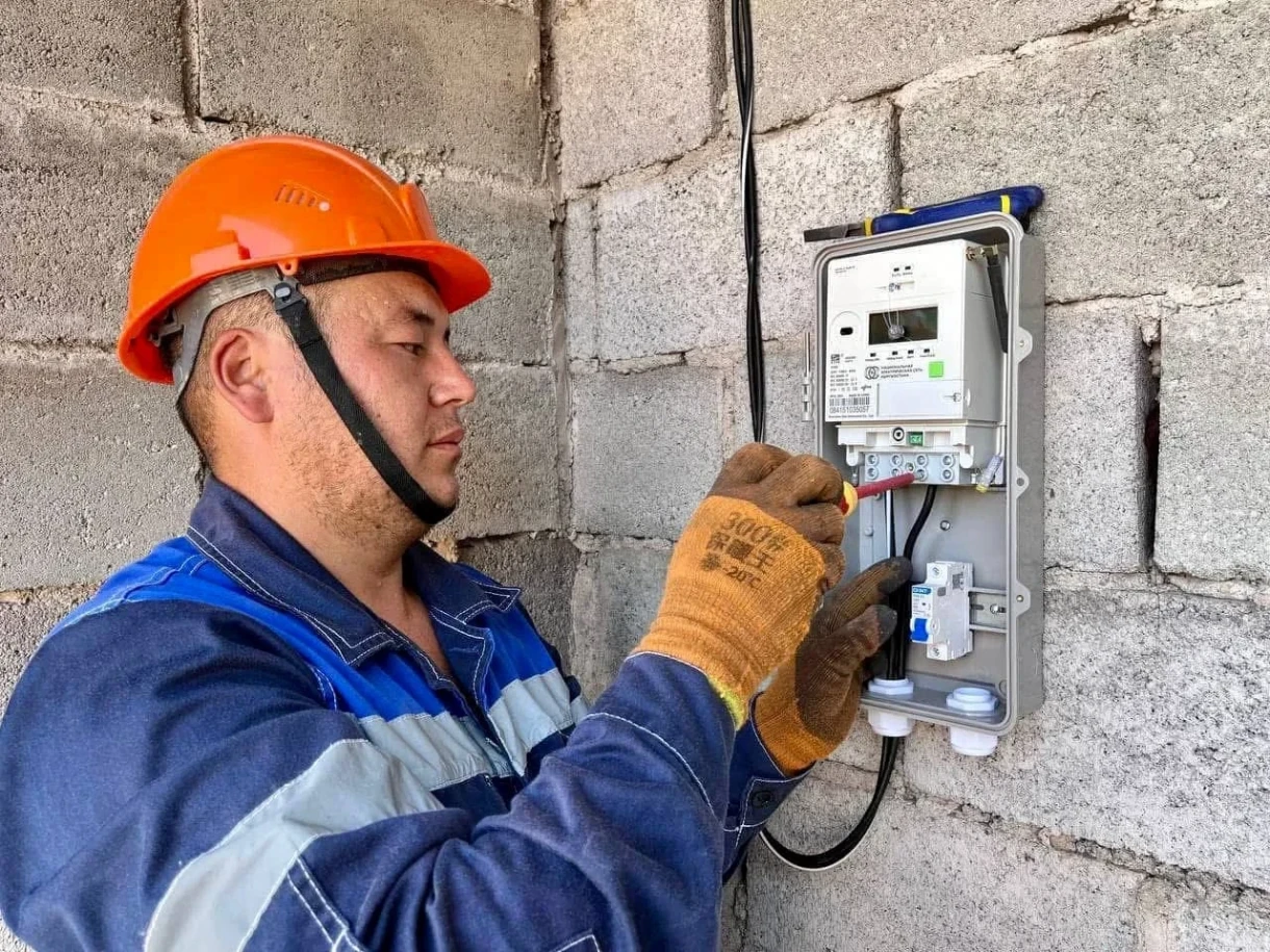 В Баткенской области установят 54 587 "умных" счётчиков