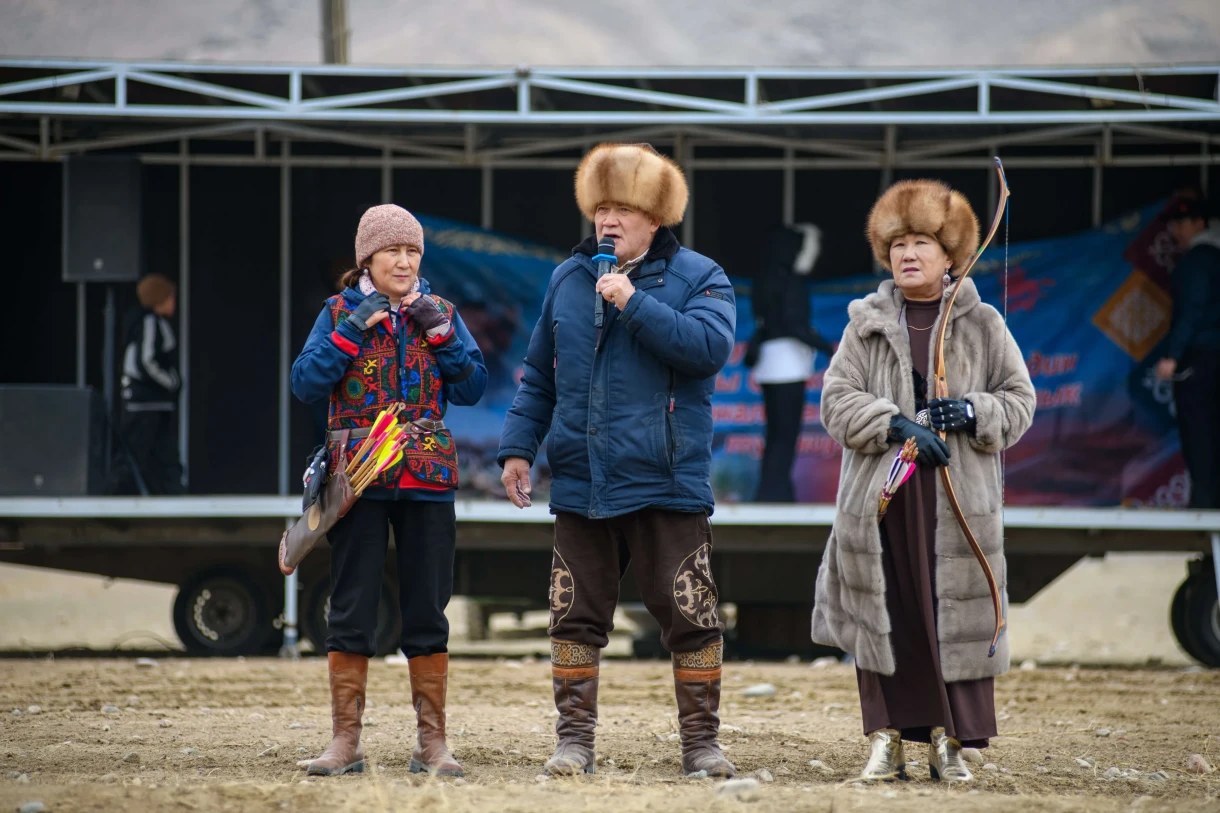 В эти выходные берег Иссык Куля содрогался от топота копыт и аплодисментов!