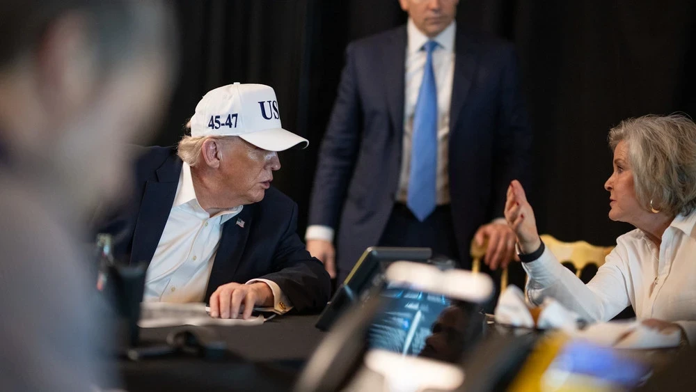 Трамп Иранга мүмкүн болгон чабуулга жооп катары «көрүлбөгөн күч» менен сокку урууну эскертип жатат