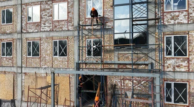 В Бишкеке строят современную станцию юных техников с обсерваторией и картодромом