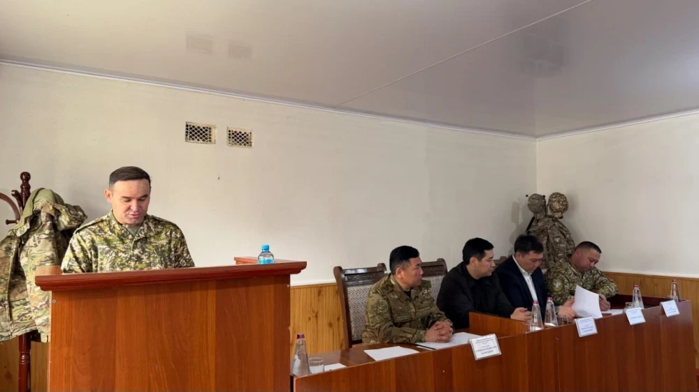 Кыргызстан кыргыз-тажик чек арасын бекемдеп жатат