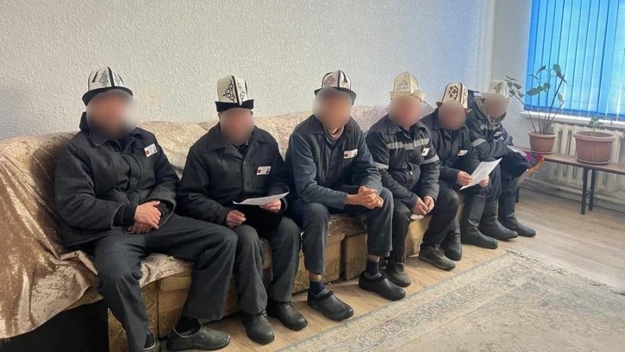 In the Jogorku Kenesh and in prisons, the Day of the Ak Kalpak was celebrated