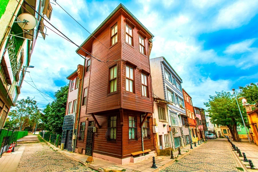 The Hidden Heritage of Istanbul in the Yedikule and Samatya Districts