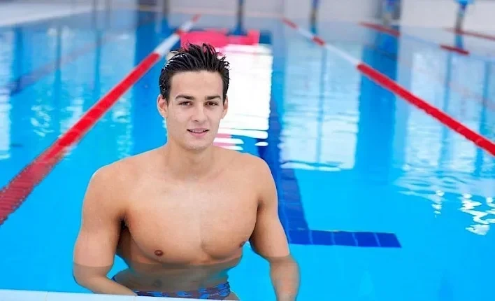 Денис Петрашов АКШдагы мелдеште алтын медаль утту.