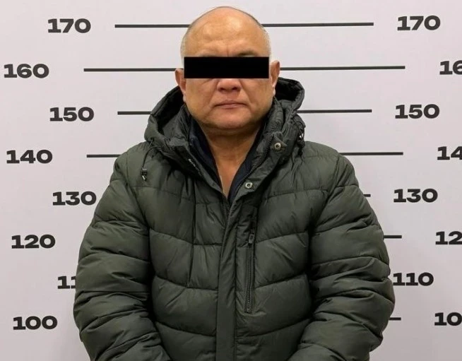 Экс-директор Кандын борбору коррупция схемасын уюштурганы үчүн кармалды