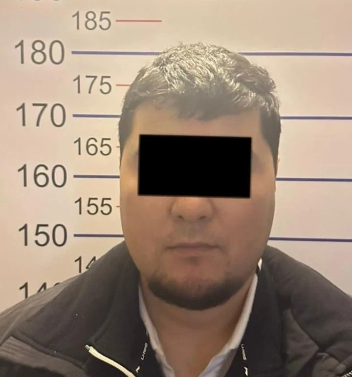 Бишкекте укук алуу үчүн жардам берүүгө убада берген эркек кармалды