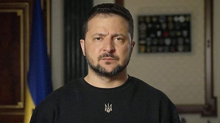 Зеленский заявил, что новый раунд трехсторонних переговоров отложен из-за войны США с Ираном