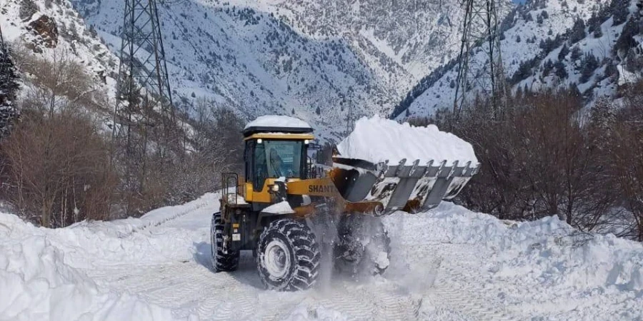 Бишкек-Ош жолунда лавина түштү