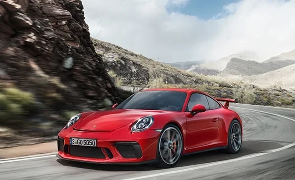 Porsche зафиксировала падение прибыли на 91,4%