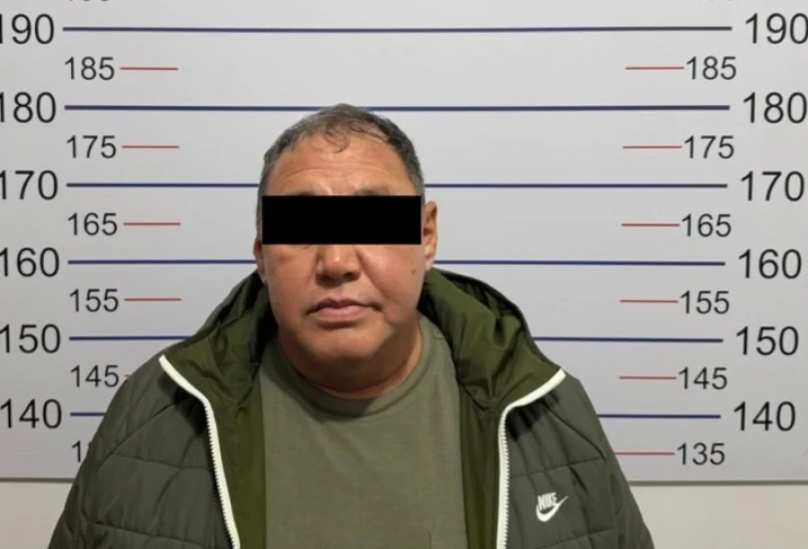 Вымогал 50 тысяч долларов, угрожая тем, что подаст заявление в правоохранительные органы в отношении ее супруга