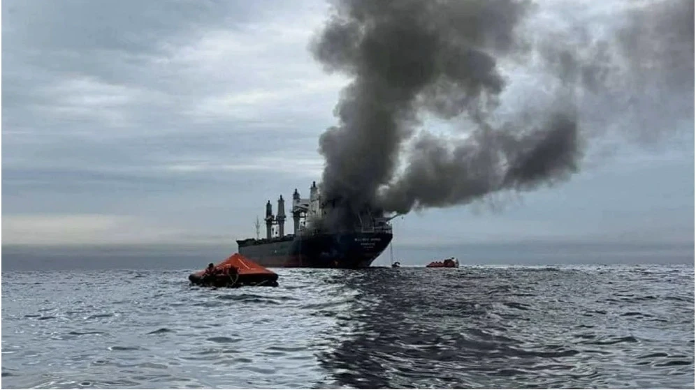 Обещание Трампа застраховать идущие по Ормузскому проливу танкеры оказалось невыполнимым, - The Wall Street Journal