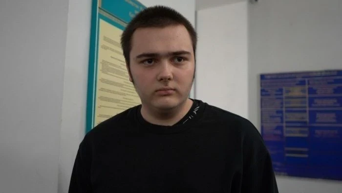 В Казахстане отменили решение о выдворении 16-летнего россиянина, который не согласен с войной в Украине