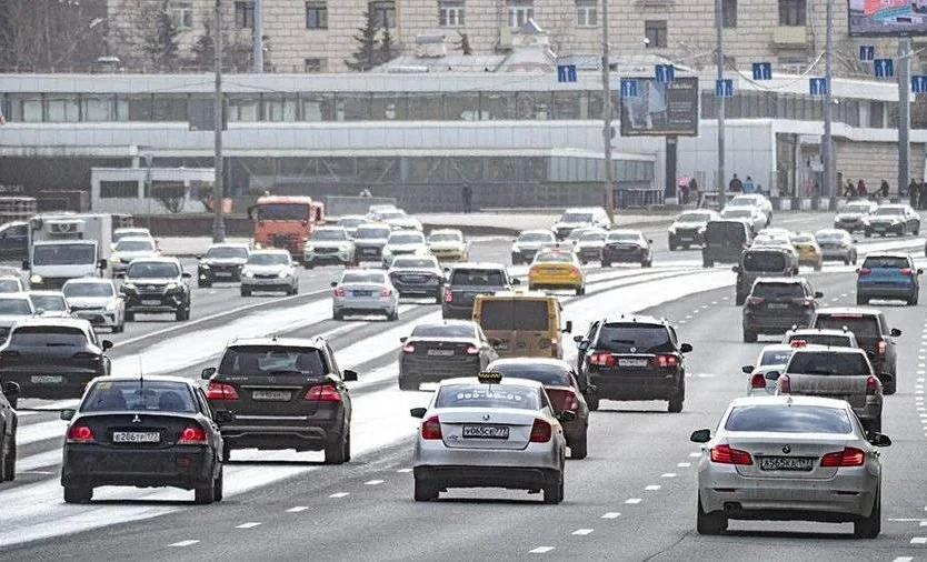 В Москве 6 граждан Кыргызстана пострадали в ДТП с участием экскурсионного автобуса