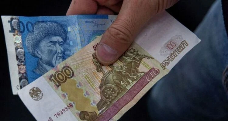 Российский рубль и евро продолжают дешеветь. Курс валют на 17 марта