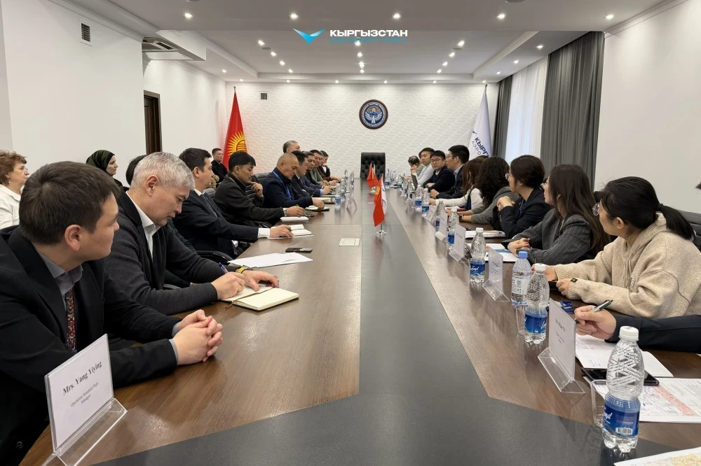 Больше рейсов в Китай: Air China выходит на маршрут Бишкек — Пекин