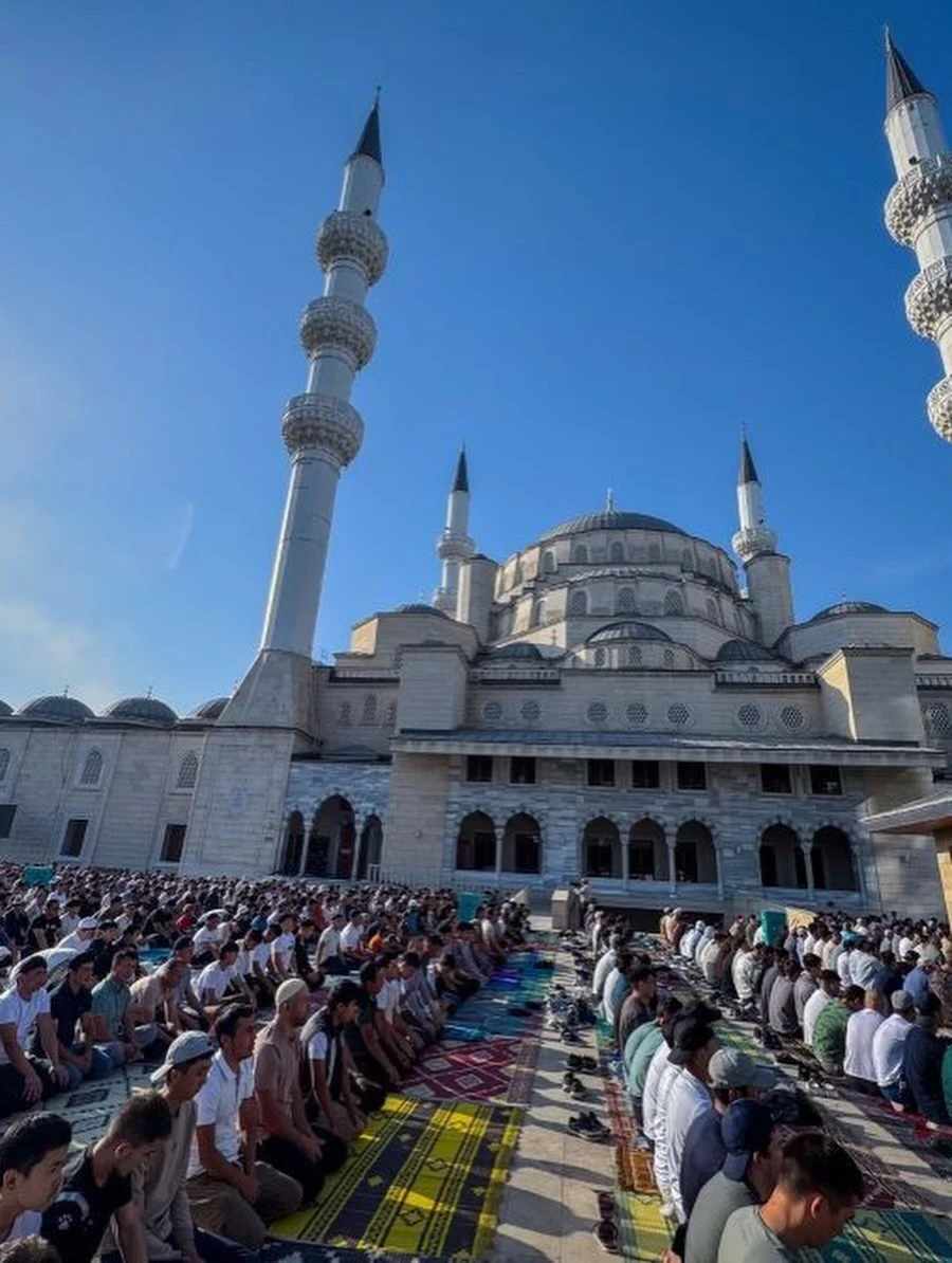 Более 10 тыс. милиционеров будут обеспечивать безопасность в Орозо айт