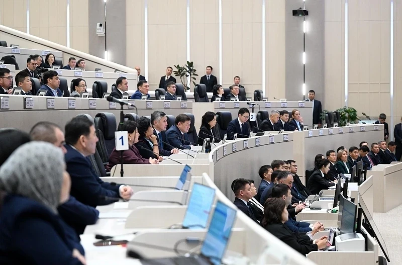 Трибуна парламента: голос народа или личная площадка депутатов?