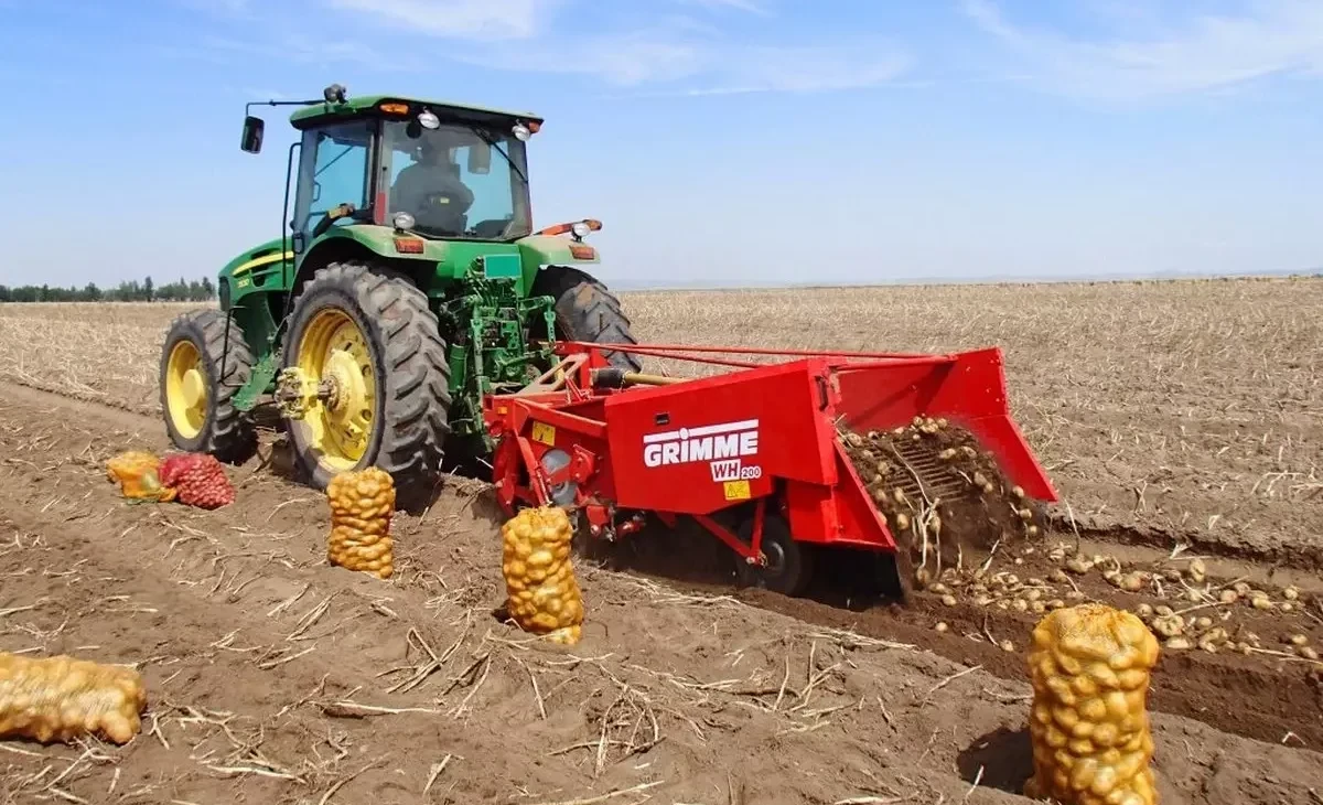 В Ак-Суйском районе введена в эксплуатацию машинно-тракторная станция