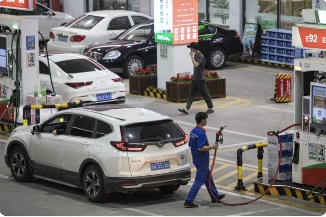 Власти Китая объявили о повышении розничных цен на бензин и дизельное топливо