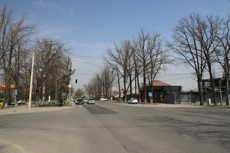 «Бишкекводоканал» восстановил дорожное покрытие на пересечении улиц Бакаева и Айни