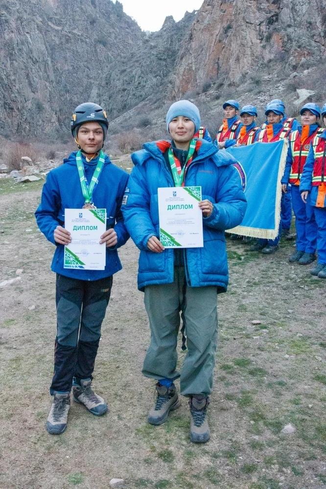 Завершился чемпионат Бишкека по спортивному туризму на горных дистанциях. Итоги и фото