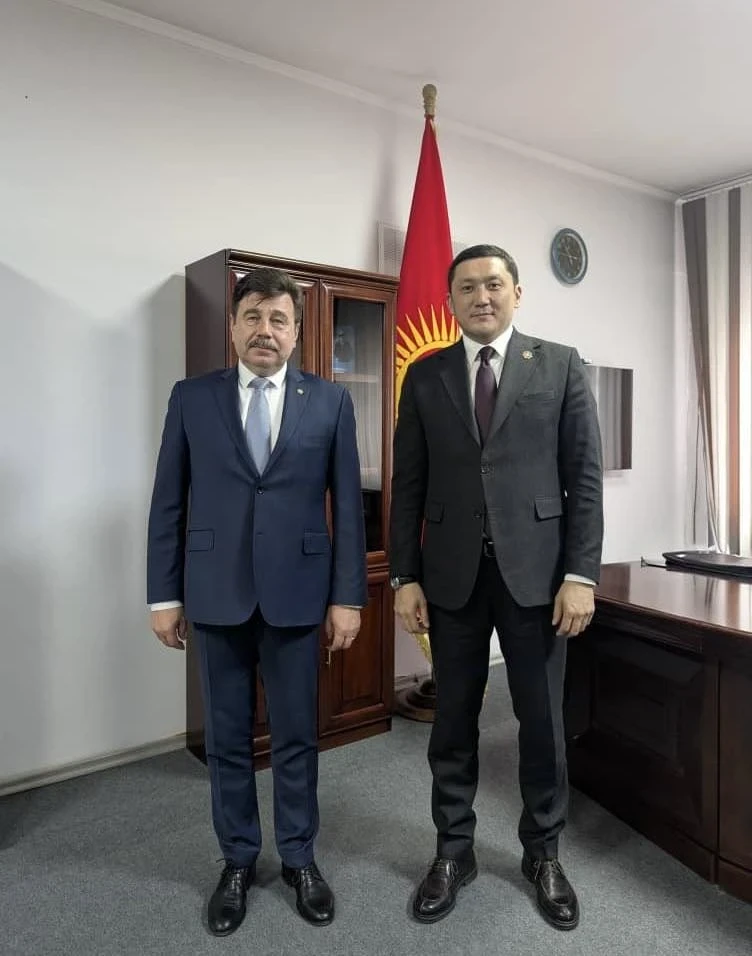 Секретарь Совбеза встретился с послом России в Кыргызстане. О чем говорили