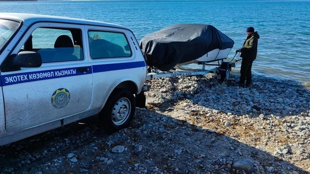 Со дна Иссык-Куля извлекли 300 метров браконьерских рыболовных сетей