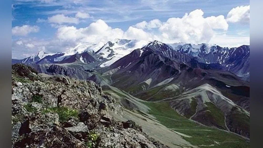 Precipitation will fall in the Mongolo-Altai Mountains