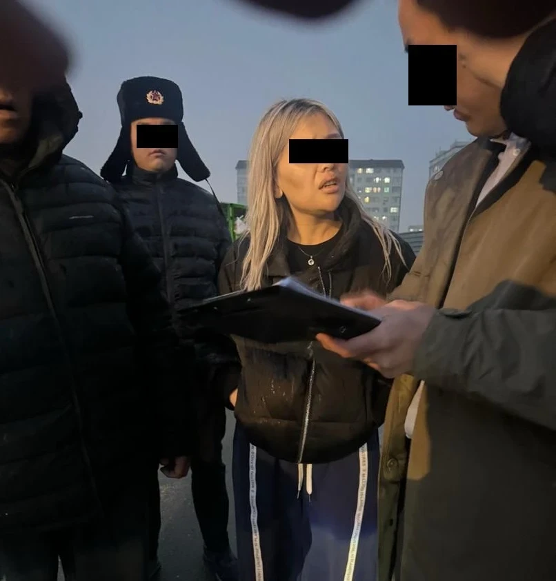 Promised to help for $26,000. Secretary of the Chui Regional Court detained